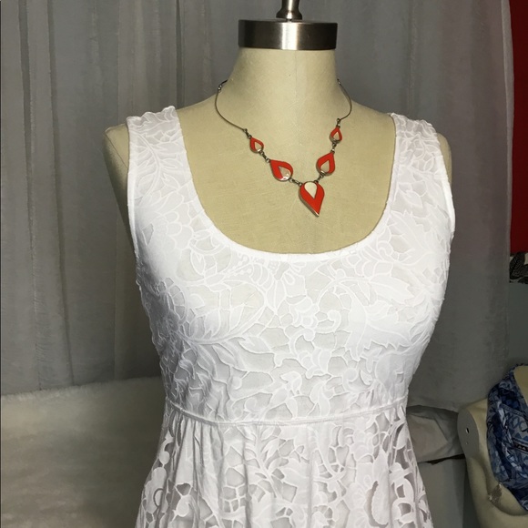 Adorable white lace sharbite dress size X-small - Picture 5 of 7